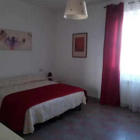 Corsomessina64 4* קרוטונה