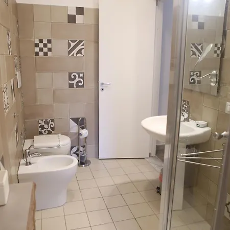 Corsomessina64 住宿加早餐酒店 克罗托内